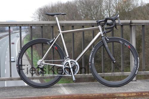 Van Nicholas Astraeus specificaties